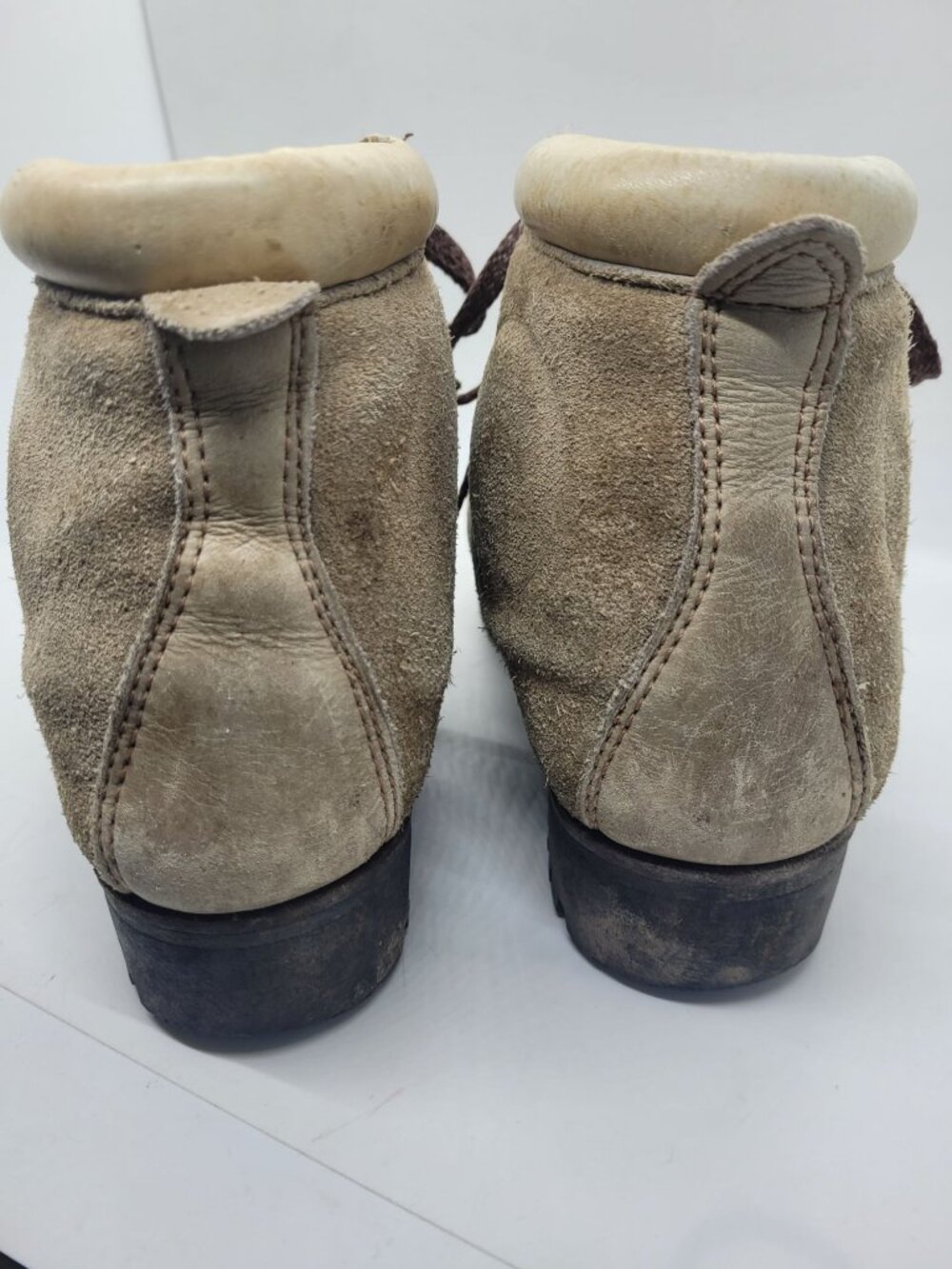 VTG Vasque Hiking Boots 5.5 Made In Italy Suede Leather Vibram Sole Outdoor - Picture 7 of 10